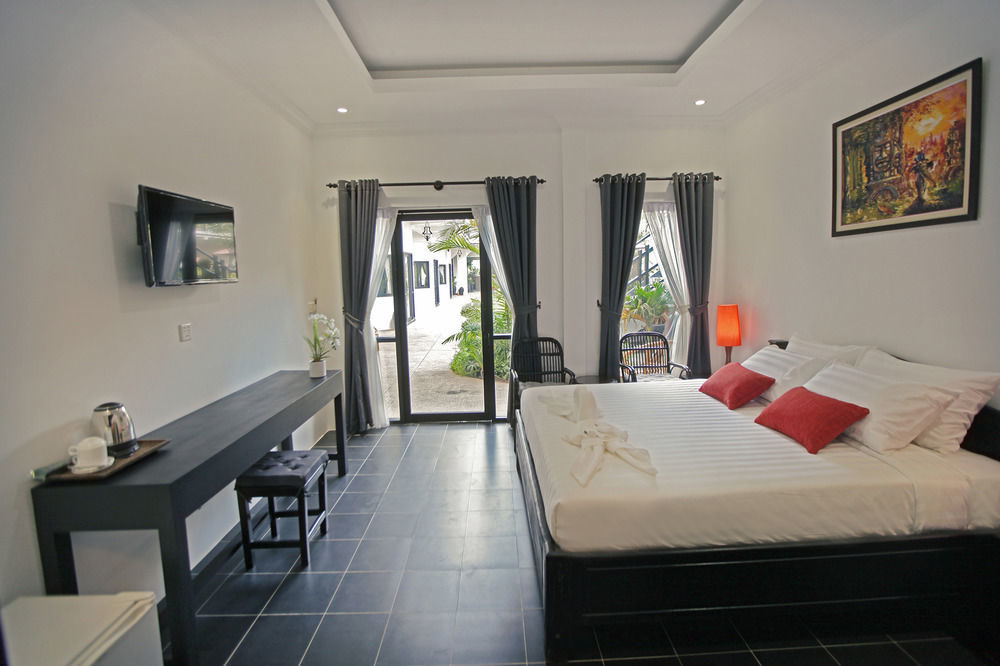 S.R Sofia Villa Hotel เสียมราฐ ภายนอก รูปภาพ