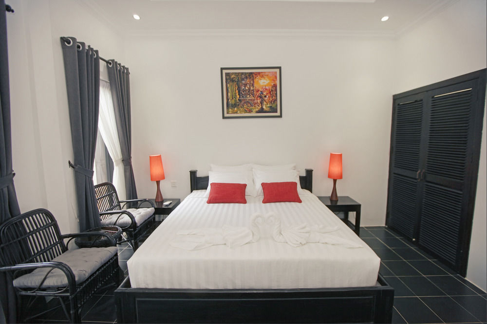 S.R Sofia Villa Hotel เสียมราฐ ภายนอก รูปภาพ