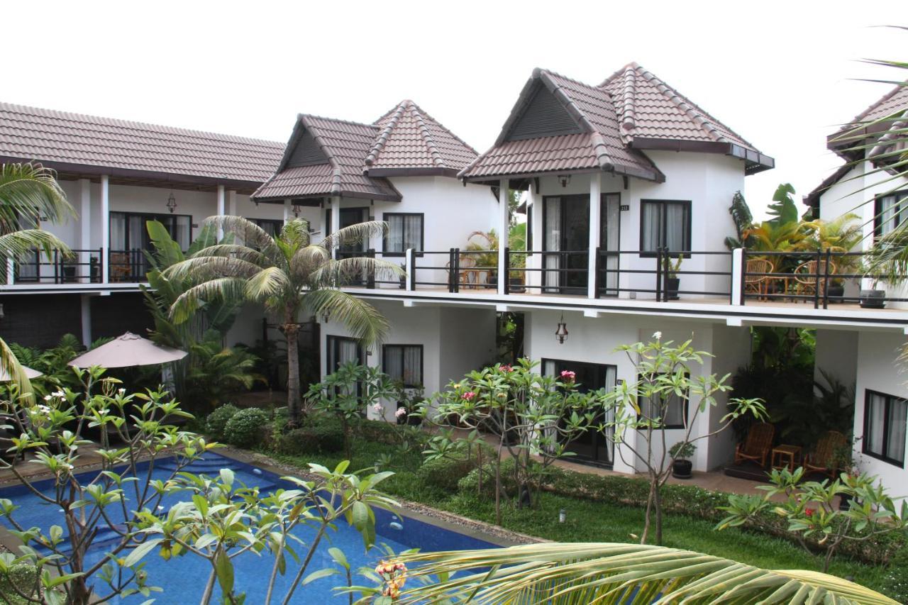 S.R Sofia Villa Hotel เสียมราฐ ภายนอก รูปภาพ